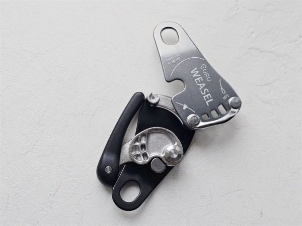  Страховочно-спусковое устройство GURU WEASEL в Астрахани  