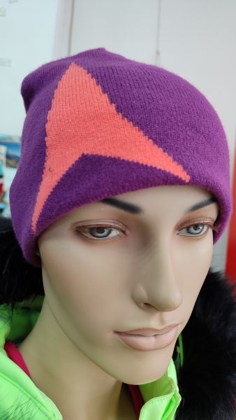 Шапка Atomic AMT REVERSIBLE в Астрахани