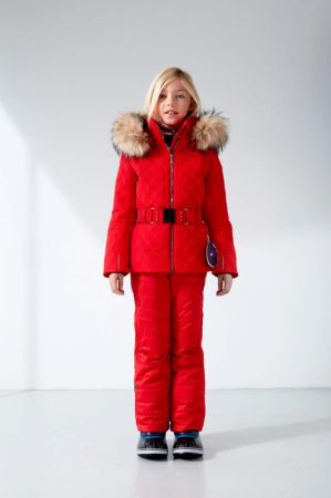 Куртка горнолыжная Poivre Blanc с иск.мехом W21-1003-JRGL/A красный в Астрахани