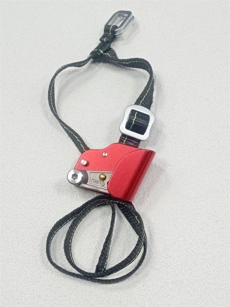  Зажим ножной Guru Glide right в Астрахани  